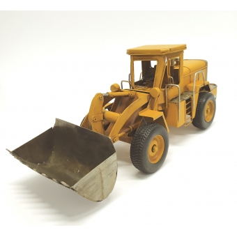 Shovel geel